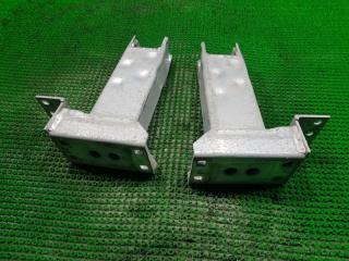 Кронштейн усилителя бампера BMW X3 E83 M54B25 340344006 340343906 1 ракурс