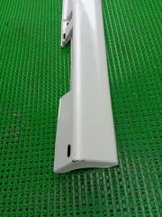 Порог правый DAIHATSU MOVE L175S 75853B2040 2 ракурс