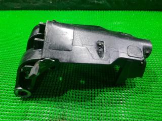 Поворотный кронштейн SUZUKI DF70 2003