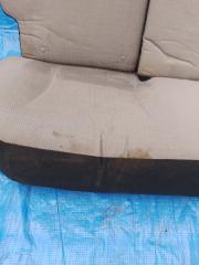 Сидение заднее TOYOTA VITZ NSP135 3 ракурс