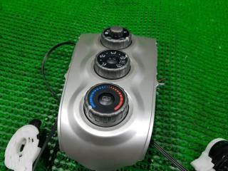 Блок управления климат-контролем TOYOTA VITZ NCP95 55406-52120 2 ракурс