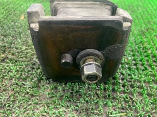 Подушка двигателя левая передняя TOYOTA DYNA XZU348 N04C 4 ракурс