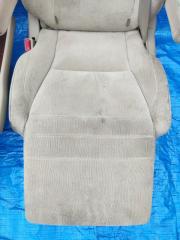 Сидение заднее TOYOTA ALPHARD ANH25 2AZFE 4 ракурс Сидение заднее TOYOTA ALPHARD ANH25 2AZFE 4 ракурс