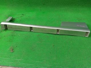 Накладка на порог левая передняя TOYOTA HIACE  REGIUS RCH47 76912-26030 3 ракурс