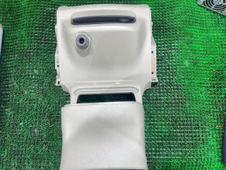 Пластик торпеды SUBARU STELLA