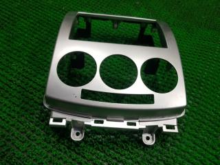 Консоль магнитофона MAZDA PREMACY CREW c23555211 4 ракурс