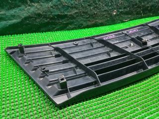 Решетка радиатора NISSAN CARAVAN VWME25 62310-VX50A 5 ракурс