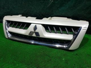 Решетка радиатора MITSUBISHI PAJERO V73W 6G72 Mn117713 2 ракурс
