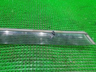 Ветровик задний правый IST 2005.05 NCP60 2NZFE