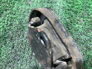 Подушка двигателя правая TOYOTA Granvia KCH16W 1KZTE 5 ракурс Подушка двигателя правая TOYOTA Granvia KCH16W 1KZTE 5 ракурс
