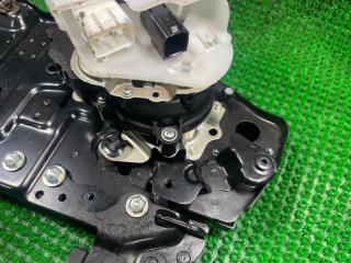 Механизм открывания двери левый задний TOYOTA ESTIMA GSR55 2GRFE 5 ракурс