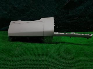 Бардачок TOYOTA ESTIMA 2008.08