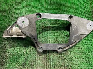 Крепление редуктора AUDI A5