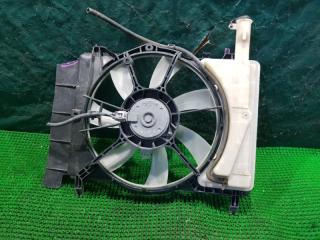 Диффузор радиатора TOYOTA PROBOX NCP160 1NZFE 1 ракурс Диффузор радиатора TOYOTA PROBOX NCP160 1NZFE 1 ракурс