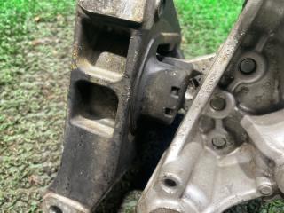 Подушка двигателя левая STREAM RN7 R18A