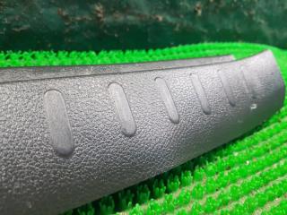 Накладка на замок NISSAN SERENA CNC25 84990-CY000 4 ракурс