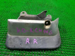 Брызговик задний правый TOYOTA GRAND HIACE