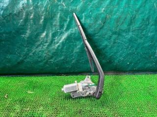 Мотор дворников задний TOYOTA RACTIS NCP105 2596001151 1 ракурс