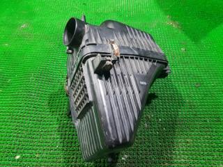 Корпус воздушного фильтра SUZUKI ESCUDO TDA4W J24B 3 ракурс Корпус воздушного фильтра SUZUKI ESCUDO TDA4W J24B 3 ракурс