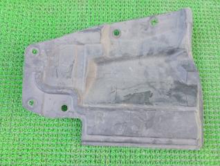 Подкрылок правый SERENA CNC25