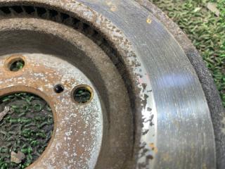 Тормозной диск правый передний TOYOTA COROLLA RUMION ZRE154-1005798 2ZR-FE 4 ракурс