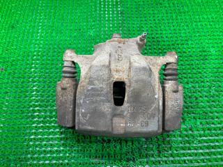 Суппорт левый передний TOYOTA ALPHARD MNH15 1MZFE 1 ракурс Суппорт левый передний TOYOTA ALPHARD MNH15 1MZFE 1 ракурс