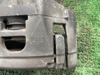Суппорт правый передний AUDI A4 8EC BWE 2 ракурс