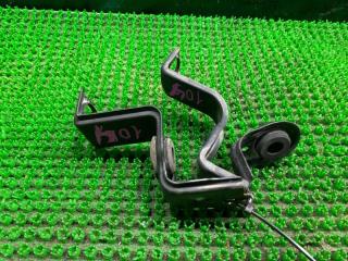 Крепление радиатора HONDA FREED