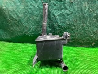 Бачок омывателя TOYOTA CROWN 2002.02