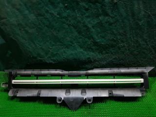 Решетка радиатора TOYOTA VOXY ZRR70 53114-28080 1 ракурс