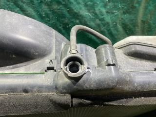 Радиатор TOYOTA MARK II JZX105 1JZGE 4 ракурс Радиатор TOYOTA MARK II JZX105 1JZGE 4 ракурс