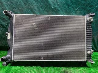 Запчасть Радиатор основной  AUDI A4 8E0121251AE Контрактный  Подмяты  соты