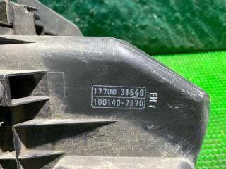Корпус воздушного фильтра TOYOTA MARK X GRX125 4GRFSE 3 ракурс Корпус воздушного фильтра TOYOTA MARK X GRX125 4GRFSE 3 ракурс