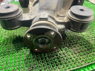 Редуктор задний TOYOTA CROWN JZS173 1JZGE 2 ракурс Редуктор задний TOYOTA CROWN JZS173 1JZGE 2 ракурс