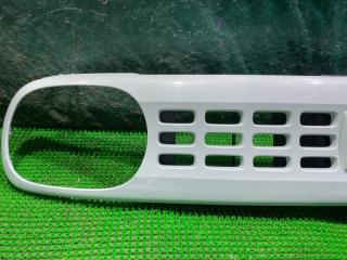 Решетка радиатора SUZUKI ALTO LAPIN HE22S 71721-85K0 3 ракурс