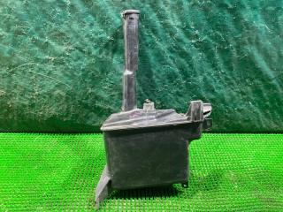 Бачок омывателя TOYOTA MARK II