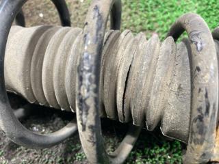 Стойка правая передняя TOYOTA RACTIS NSP120 1NRFE 3 ракурс
