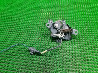 Замок капота TOYOTA PORTE NCP145 1NZFE 3 ракурс