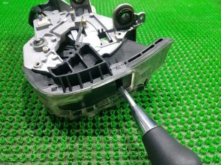 Селектор акпп TOYOTA RAUM NCZ25 1NZFE 2 ракурс