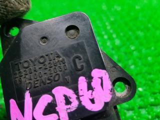 Датчик расхода воздуха TOYOTA IST NCP60 2220422010 2 ракурс