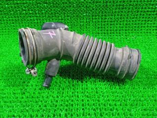 Патрубок TOYOTA WISH ZGE25 2ZRFAE 2 ракурс Патрубок TOYOTA WISH ZGE25 2ZRFAE 2 ракурс