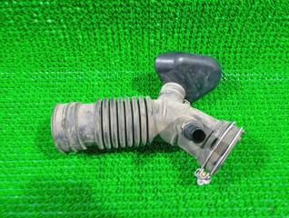Патрубок TOYOTA WISH ZGE25 2ZRFAE 3 ракурс Патрубок TOYOTA WISH ZGE25 2ZRFAE 3 ракурс