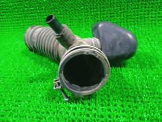 Патрубок TOYOTA WISH ZGE25 2ZRFAE 4 ракурс Патрубок TOYOTA WISH ZGE25 2ZRFAE 4 ракурс