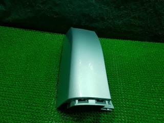 Клык бампера задний левый TOYOTA VOXY