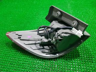 Стоп-сигнал правый задний TOYOTA WISH ZGE25W 68-17 3 ракурс