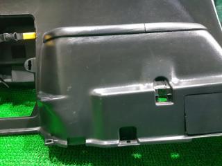 Обшивка багажника левая задняя HONDA STREAM RN2 D17A 84660-s7a-0000 3 ракурс