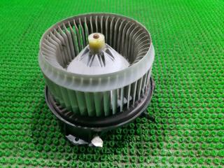 Мотор печки TOYOTA WISH ZGE25 2ZRFAE 2 ракурс