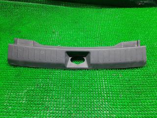 Накладка замка багажника TOYOTA BB 2006.05