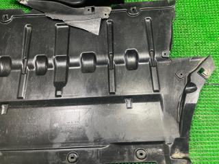 Защита двигателя AUDI A4 8K2 8K2863821 2 ракурс Защита двигателя AUDI A4 8K2 8K2863821 2 ракурс