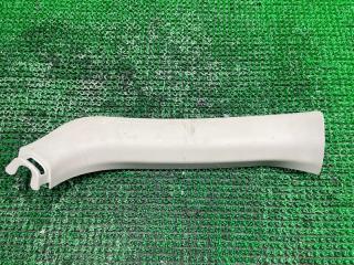 Обшивка двери багажника TOYOTA ESTIMA 2006.02